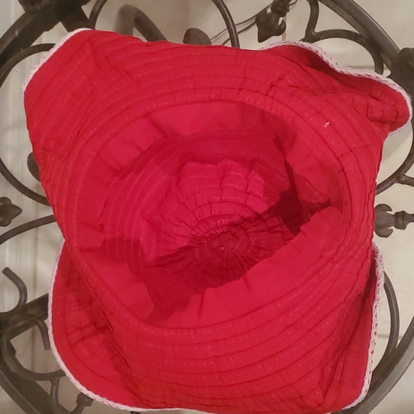 Hat - Picture 2 of 3